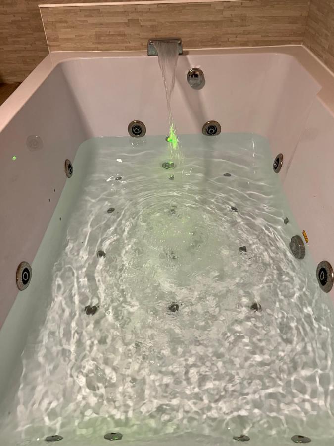Magnifique Loft 35M2 Jacuzzi Rvb Night 1 Ξενοδοχείο Αμιάν Εξωτερικό φωτογραφία