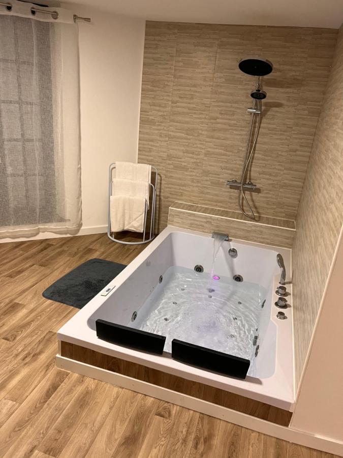 Magnifique Loft 35M2 Jacuzzi Rvb Night 1 Ξενοδοχείο Αμιάν Εξωτερικό φωτογραφία